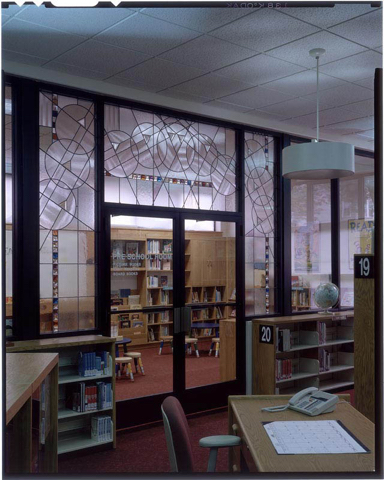 Public stained glass art 1990